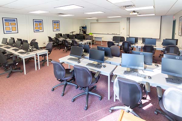 Computer Classroom (110B)